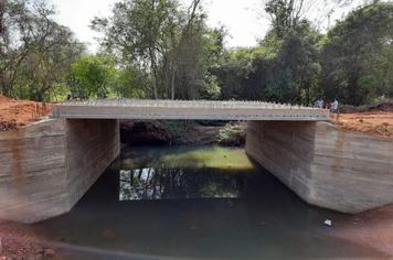 PONTE DO RIO PIRAINHA EM FASE DE CONCLUSÃO
