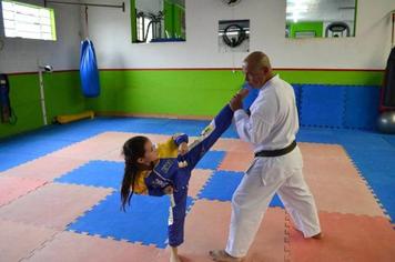 ALUNA DO SERVIÇO DE CONVIVÊNCIA E FORTALECIMENTO DE VÍNCULOS (SCFV) KARATÊ CIDADÃO DE GUAPIRAMA DISPUTARÁ CAMPEONATO MUNDIAL DE KARATE NA IRLANDA