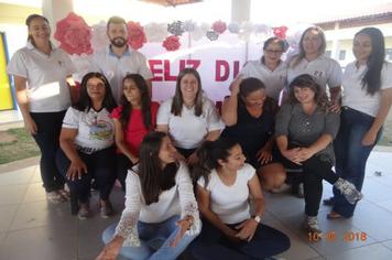 HOMENAGEM AO DIA DAS MÃES